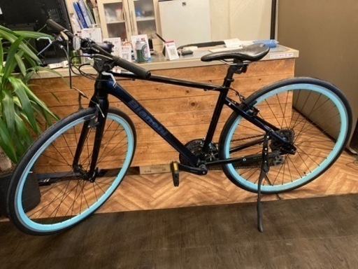 【前後タイヤ・チューブ新品！Bianchi ROMA IV】3×8速　700×28c クロスバイク　ブラック