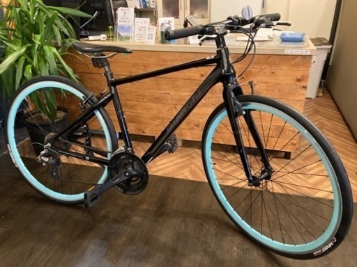 【前後タイヤ・チューブ新品！Bianchi ROMA IV】3×8速　700×28c クロスバイク　ブラック