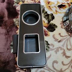 車の助手席と運転席の間に置くジュースホルダーの画像