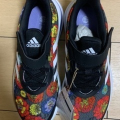 adidas フォルタラン