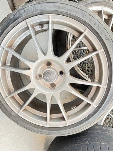 ホイールOZ RACING ULTRALEGGERA