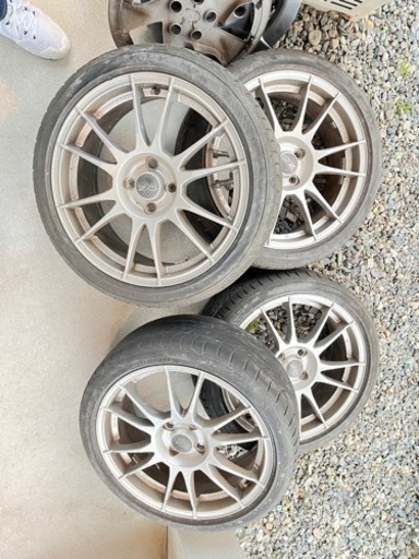 ホイールOZ RACING ULTRALEGGERA