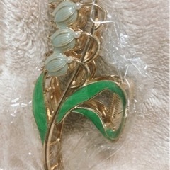 鈴蘭　ヘアークリップ　可愛い　綺麗　大人　オシャレ　の画像