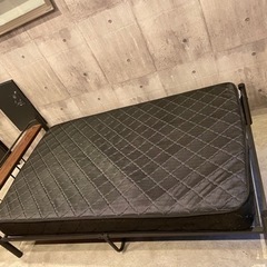 セミダブルベッド無料で差し上げます！取りに来る方