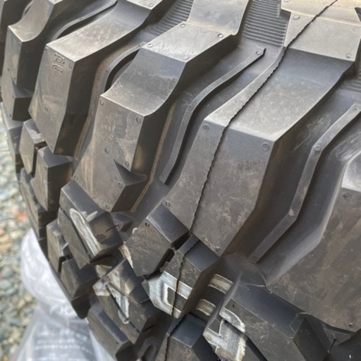 BFグッドリッチ　新品タイヤ　ランクル パジェロ チェロキー 33×12.5R15 KM3