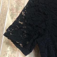 黒のワンピースの画像
