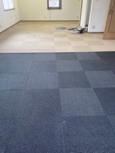 TOLI タイルカーペットベージュ&グレー　　　126枚