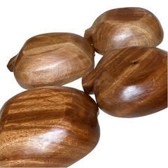 【珍しいりんご型】トレー　器　お皿　木の画像