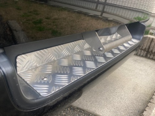 ハイエース自作アルミサイドリアステップカバーとステンレスリア開閉アシストグリップ