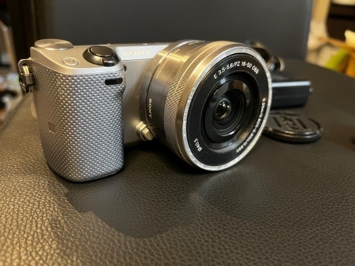 ミラーレスカメラ ソニー NEX-5T ジャンク品（26日13時〆切）