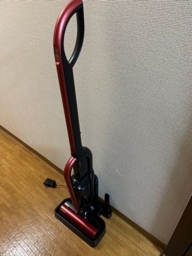 TOSHIBA コードレス　クリーナー　掃除機