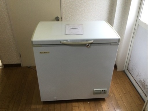 ストッカー（冷凍庫）240L　5000円　引き取り限定
