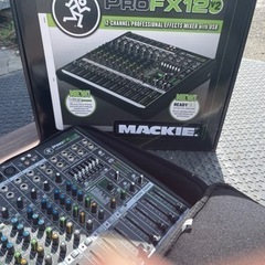 音響 PA ミキサー　Mackie Profx12 v2 