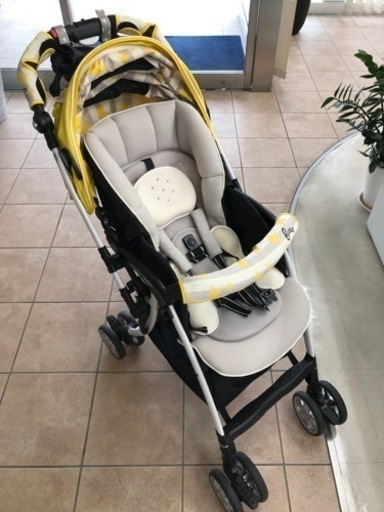 ベビーカー　アップリカ　ラクーナビッテ