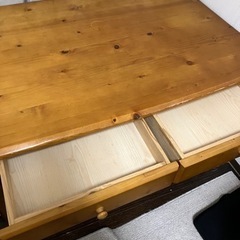 カントリー調の、机のみ。の画像