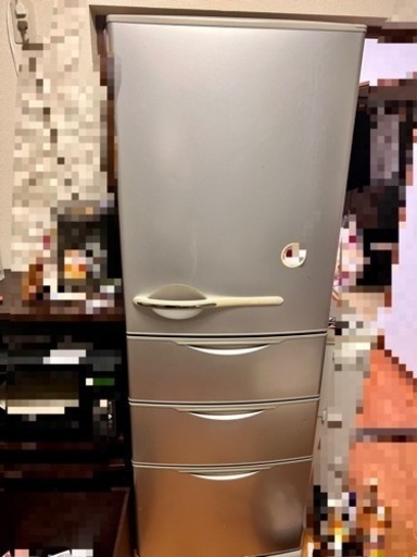 冷蔵庫　３／27夜まで出品します