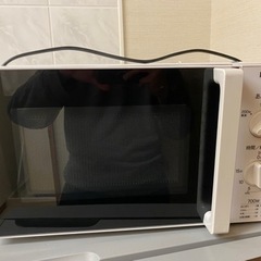 冷蔵庫、電気圧力鍋、洗濯機、電子レンジの画像