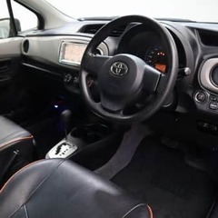 トヨタ ヴィッツ Ｆ🎈HDDナビ HID スマートキー CD再生