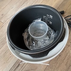 電気圧力鍋　シロカの画像