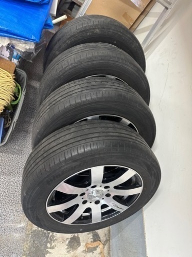 【値下げ】ハイエース用　17インチ　タイヤホイール4本セット