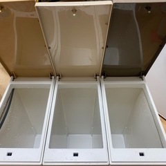 (受け渡し予定者います)ゴミ箱三連　シンプル　ナチュラル　おしゃれの画像