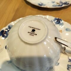 差し上げます　NIKKO カップアンドソーサーの画像