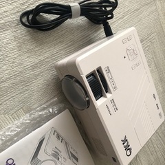 QKK  AK-83 WiFiモデル プロジェクター 未使用 美品