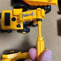 工事車両　自分で組立／解体　ボックス付きの画像