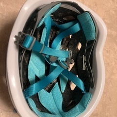 MAMMUTヘルメットサイズ52～57cm&MILLETヘルメットホルダーの画像