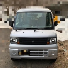 三菱ミニキャブバン　R7/3車検あり　黒ナンバー　4WD 5MT