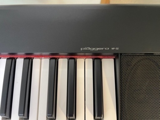 （値下げ）2019年製　ヤマハ YAMAHA 電子キーボード piaggero ブラック NP-32B