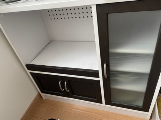 急募！！　食器棚