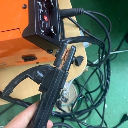 溶接機　美品　動作不良　HBM1200