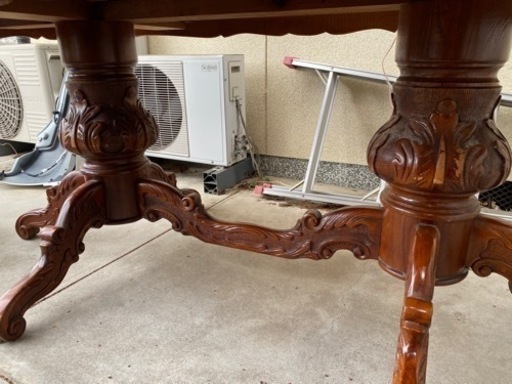イタリア家具、テーブル