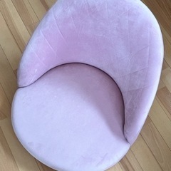 座椅子　LOWYA ピンクの画像