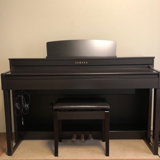 ?YAMAHA CLAVINOVA (カバー、マット、椅子付)