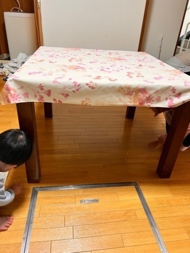 四角テーブル