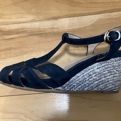 ASICS サンダル、サイズ36、本革、紺色の画像