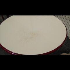 丸テーブル　椅子２個　中古品　現状受け渡し品の画像
