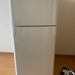 【取引中】【清掃済:早い者勝ち】東芝2ドア冷蔵庫 YR-12T 白の画像