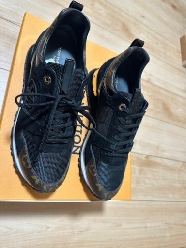 ルイヴィトン　ランナウェイ　ラインスニーカー