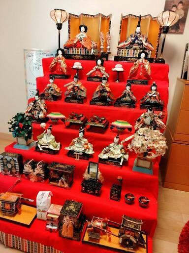 七段飾りひな人形　きれいなお顔です☺️