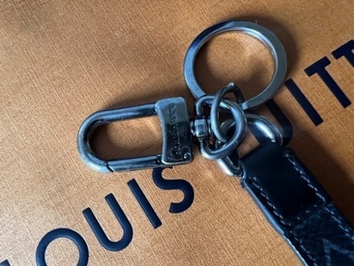 LOUIS VUITTON(ルイ・ヴィトン)のキーリング、ポルトクレ・ドラゴンヌ