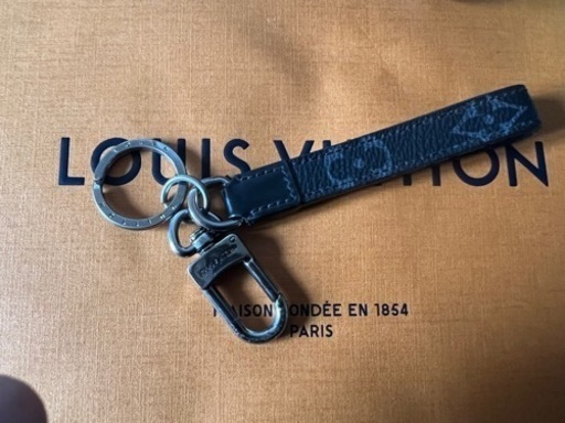 LOUIS VUITTON(ルイ・ヴィトン)のキーリング、ポルトクレ・ドラゴンヌ