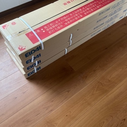 フローリング　材
