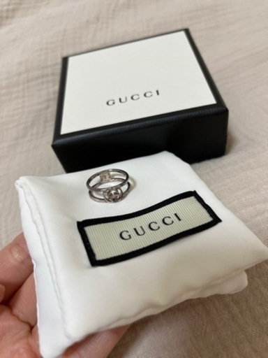 GUCCI インターロッキング