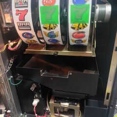 引取り限定　パチスロレトロ台裏モノ　３号機バルテック　セブンボンバー白パネルの画像