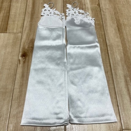 結婚式　アクセサリーセット　ネックレス、ティアラ等