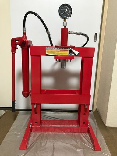 お取り置き中　10トン　油圧プレス メーター付　卓上タイプ