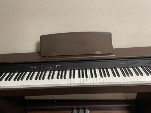電子ピアノ